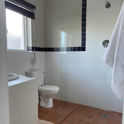 Moments Guesthouse Bathroom
