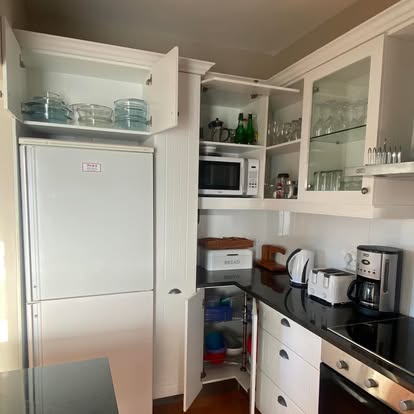 Moments Guesthouse Kitchen